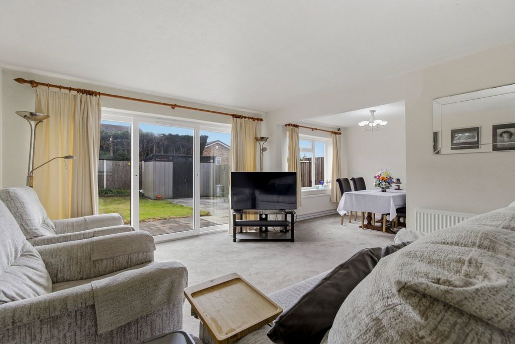 Property photo 2 of 22