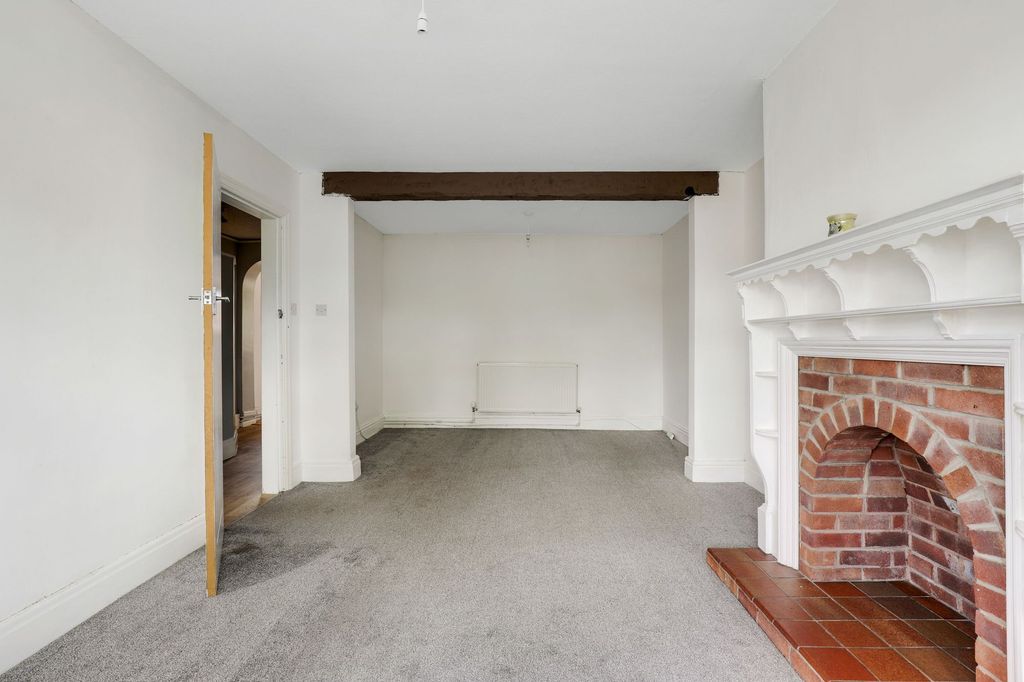 Property photo 3 of 22