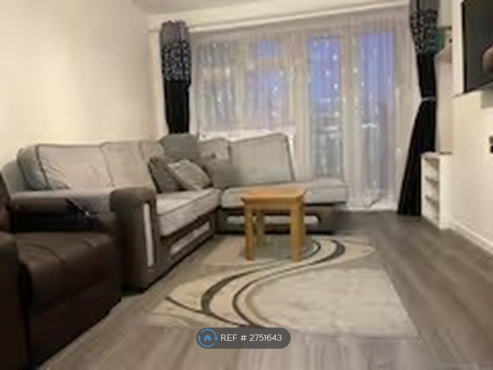 Property photo 2 of 27