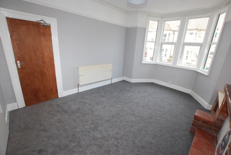 Property photo 3 of 11 Photo 11