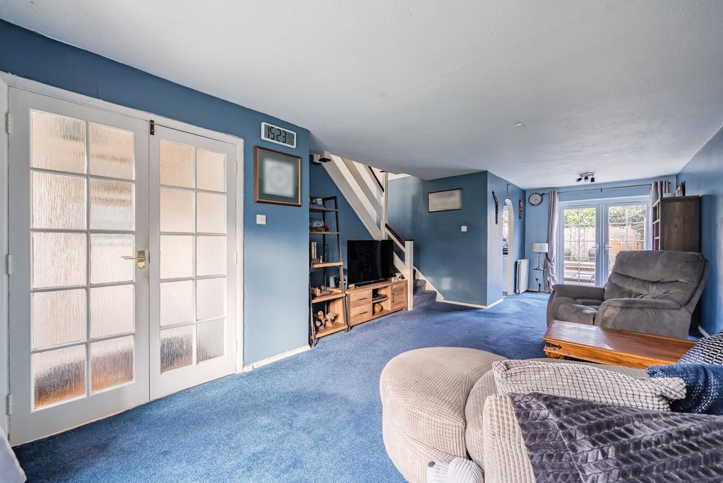 Property photo 2 of 16 1409943-4-698A033...