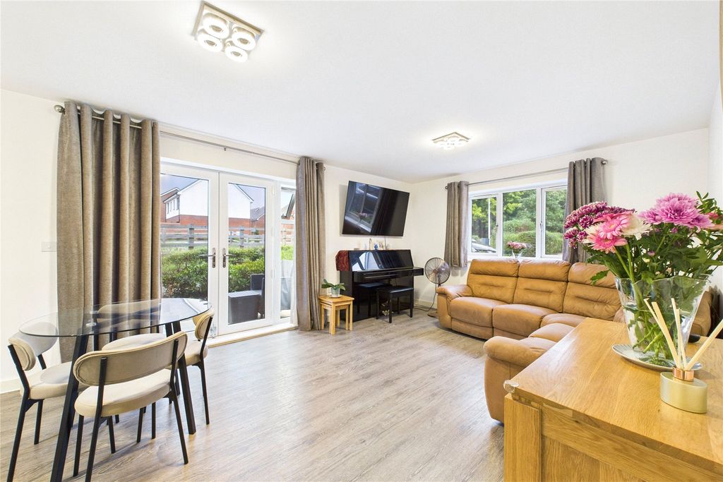 Property photo 2 of 9 Picture No. 07