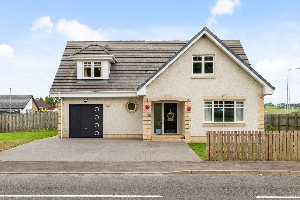 Property photo 1 of 46 5019851