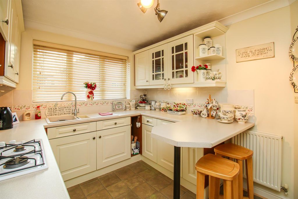 Property photo 2 of 14