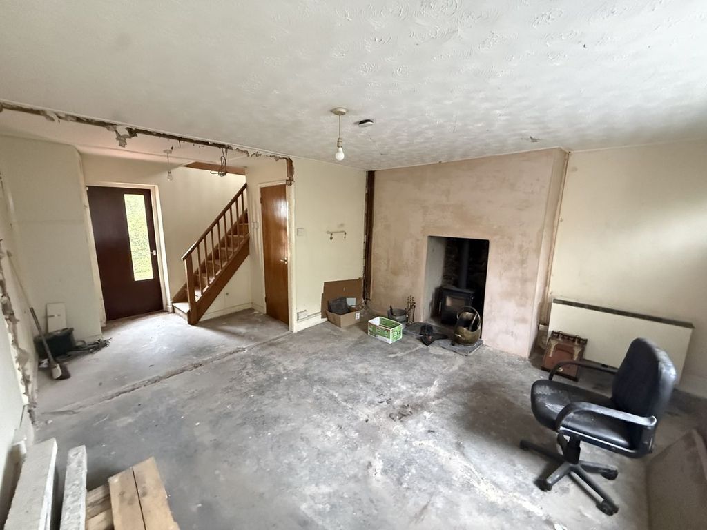 Property photo 3 of 24