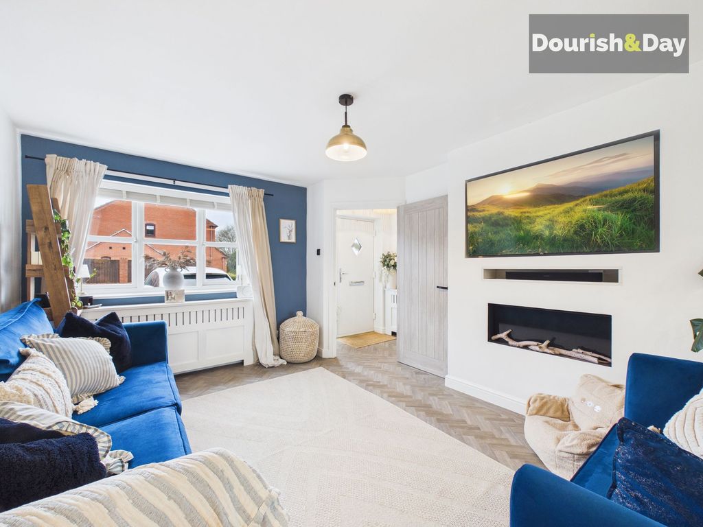 Property photo 2 of 24