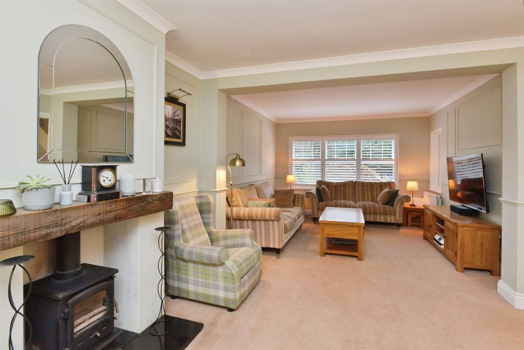 Property photo 2 of 21