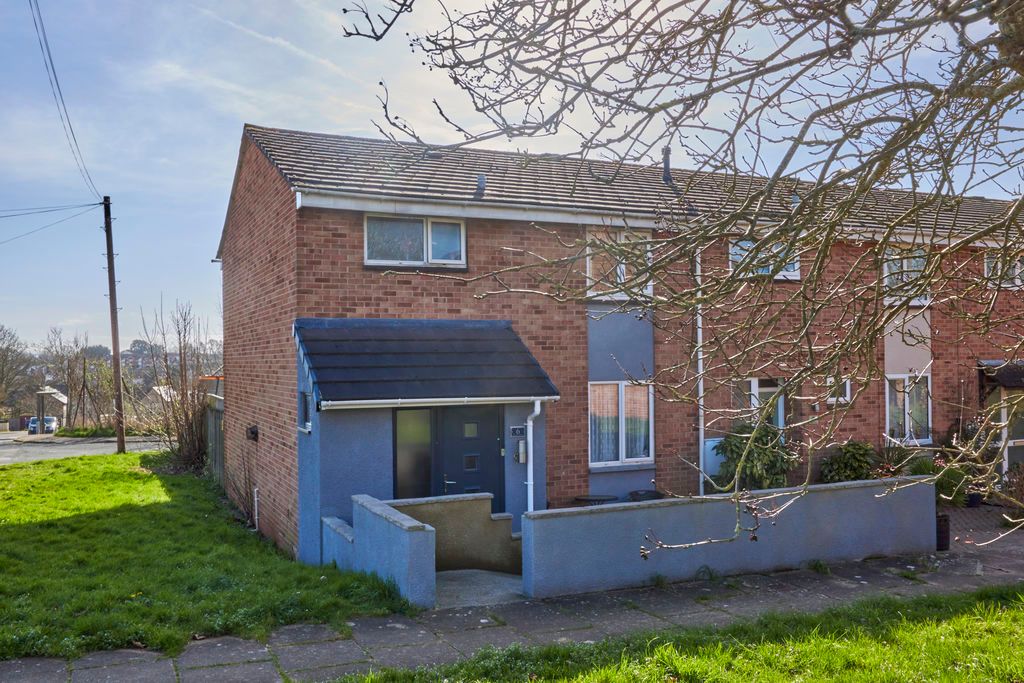 Property photo 1 of 17 Front