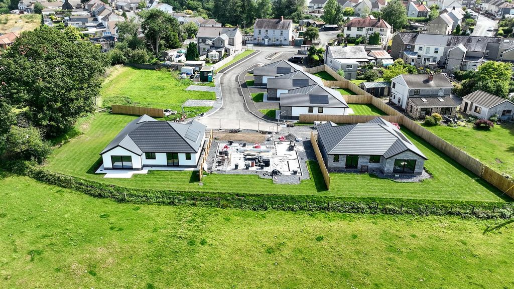 Property photo 2 of 13 Nick 2-2743.Jpg