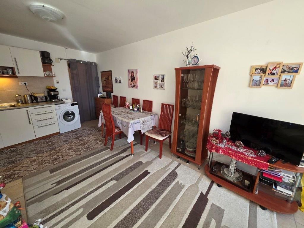 Property photo 3 of 14