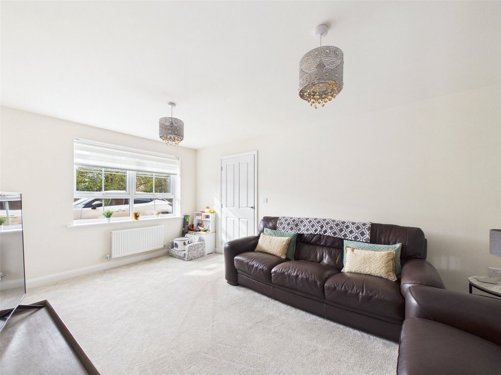Property photo 3 of 17 Picture No. 09