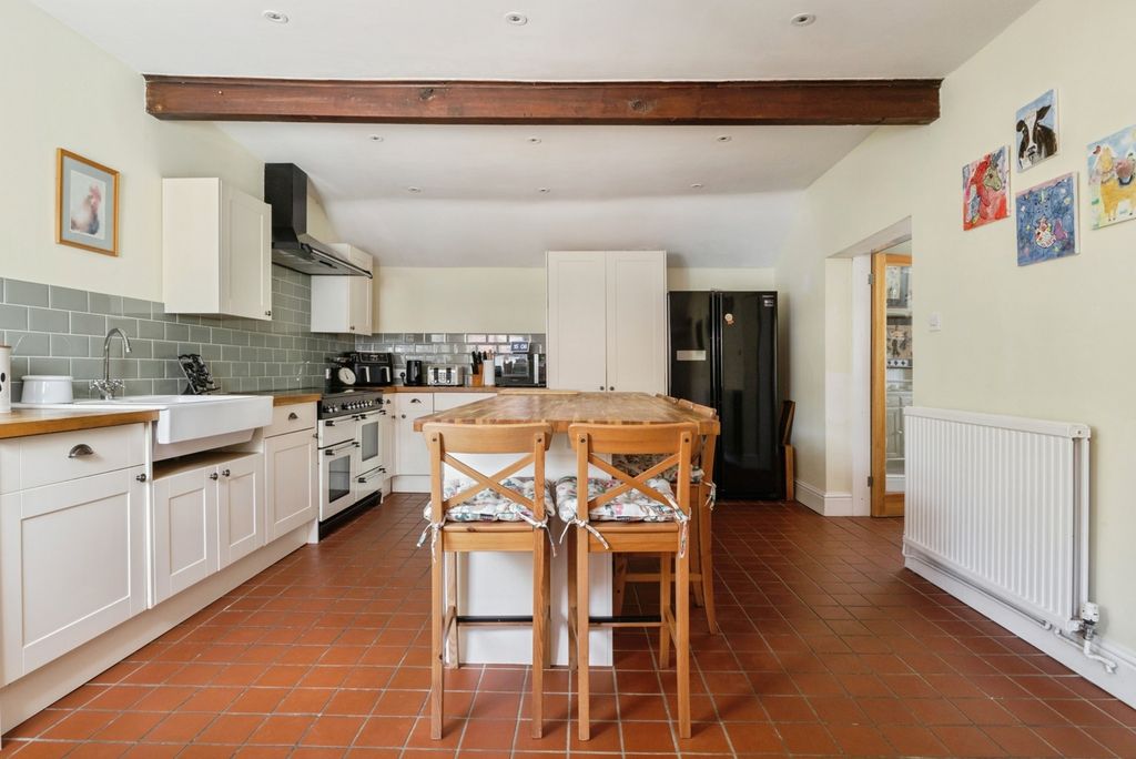 Property photo 2 of 36 Pbox-Img.Jpg