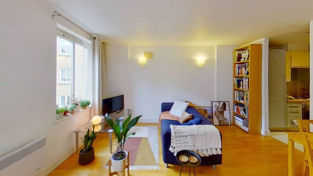 Property photo 1 of 5