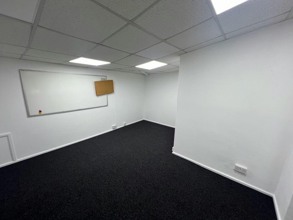 Property photo 3 of 4 Img_9040.Jpg