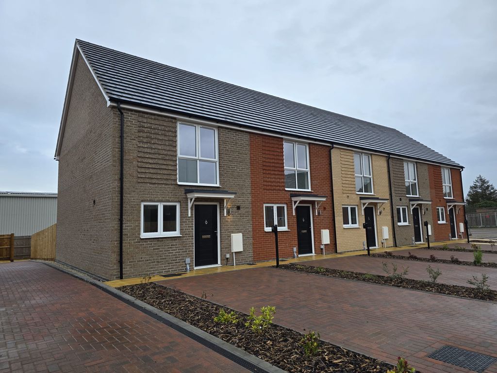 Property photo 1 of 3