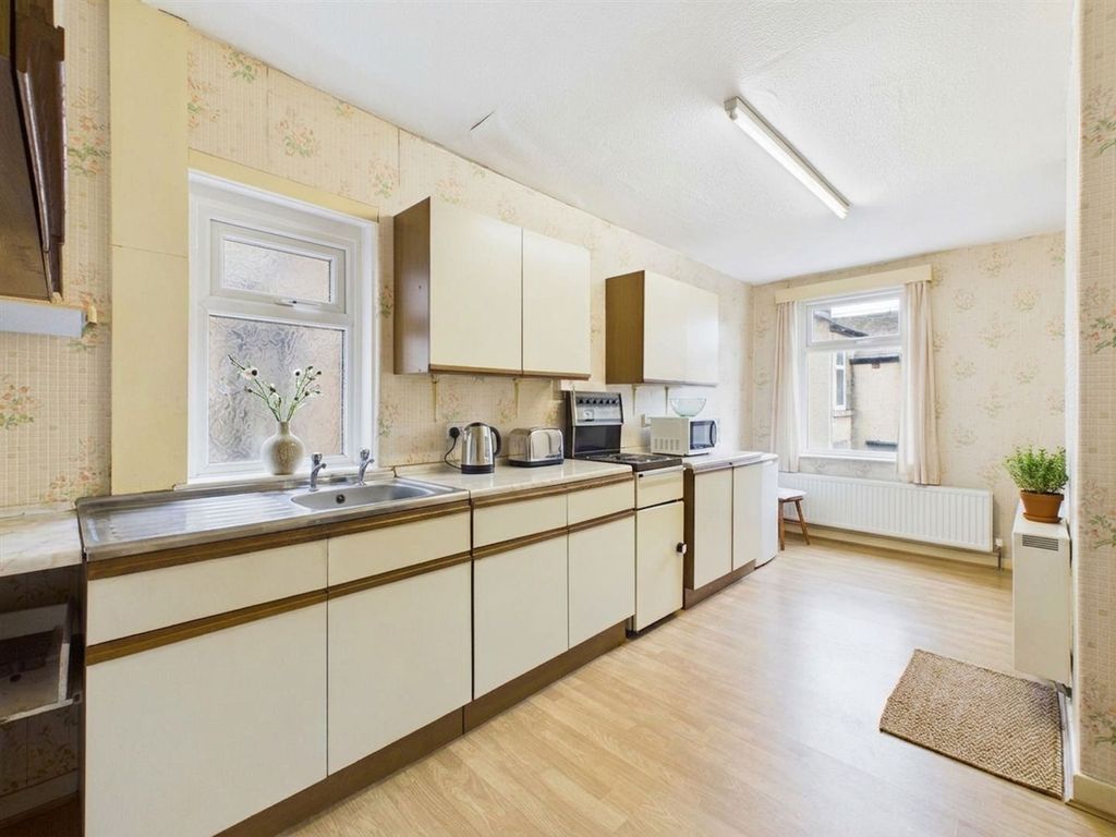Property photo 3 of 10 The Kitchen