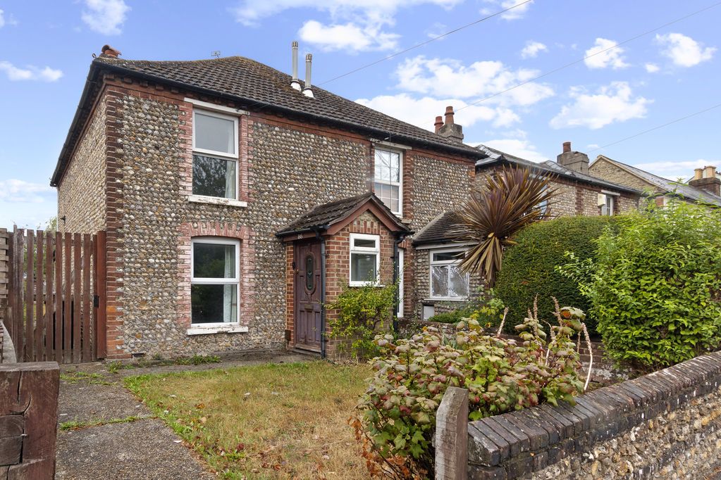 Property photo 1 of 15 Photo 10