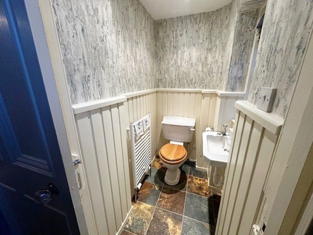 Property photo 2 of 26