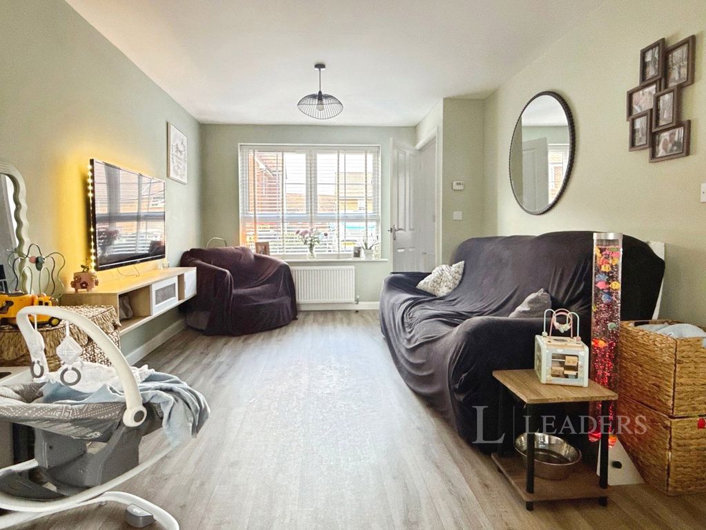 Property photo 3 of 9 Pbox-Img.Jpg