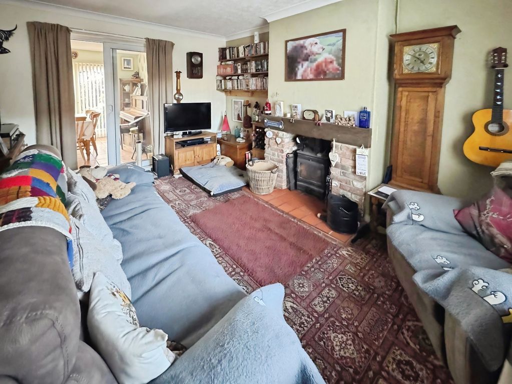 Property photo 3 of 18 0B85Ec70-755dc7Bf-Bedc-4195-A8E4-3A808Fa2cc1F