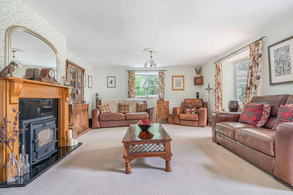 Property photo 2 of 24 Image