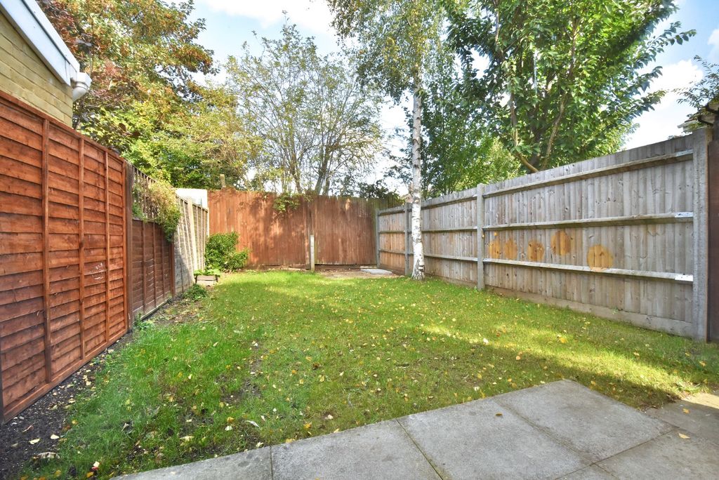 Property photo 2 of 6 5209641