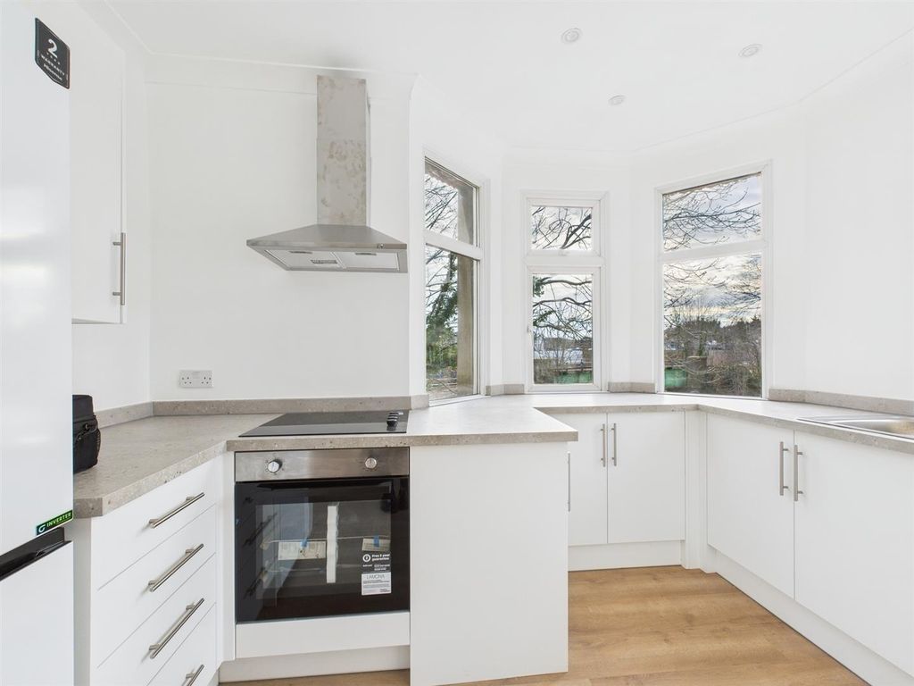 Property photo 3 of 7 Cam02885G0-Pr0331-Still003.Jpg