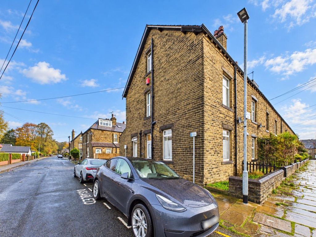 Property photo 1 of 16 Cam01268G0-Pr0547-Still017.Jpg