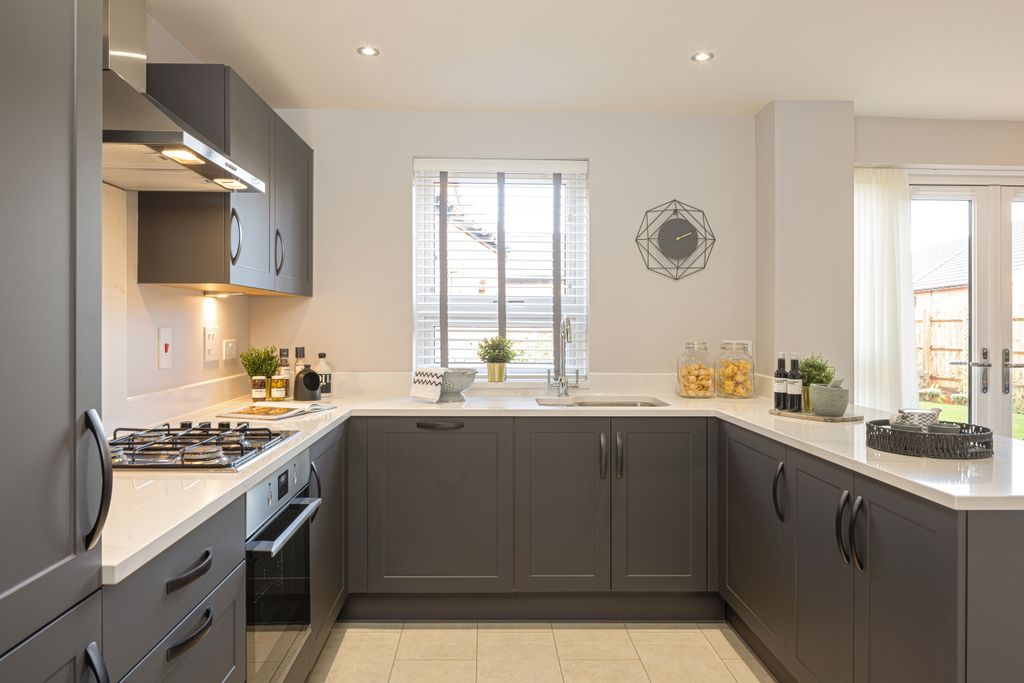 Property photo 2 of 10 Bh Clipstone Park Radleigh