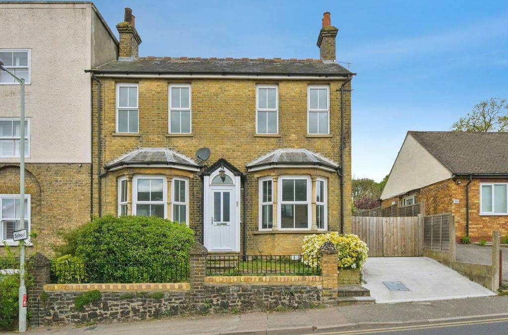 Property photo 1 of 20