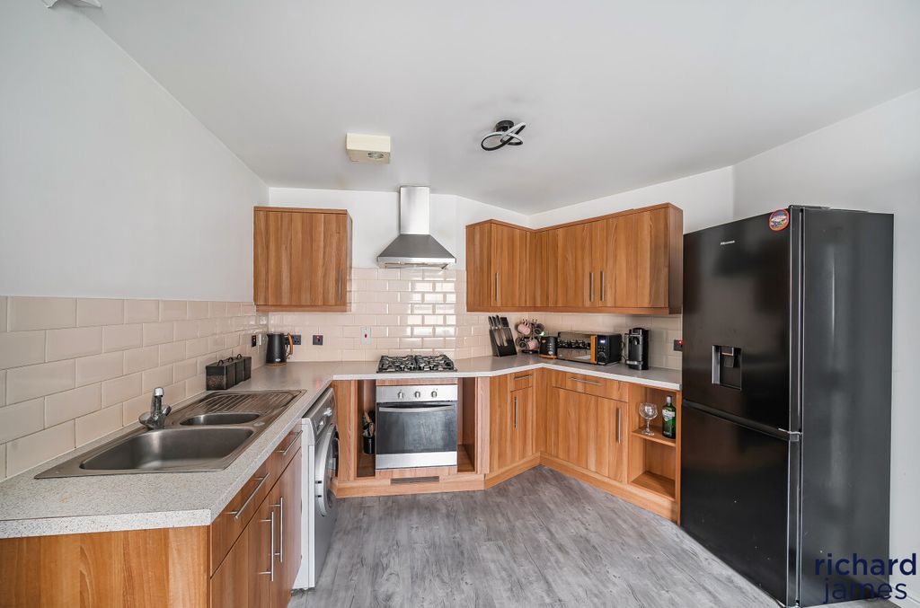 Property photo 2 of 10 09Dd367470c84518Bf42Cebd07Cec8F4