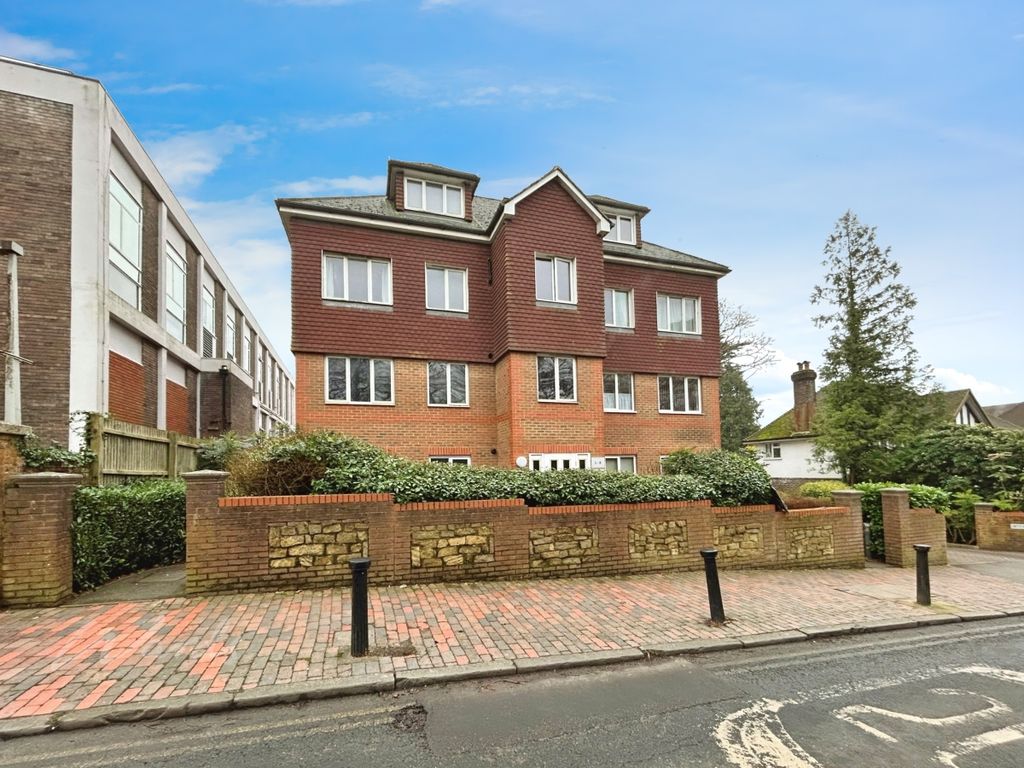 Property photo 1 of 8 Front Culverden