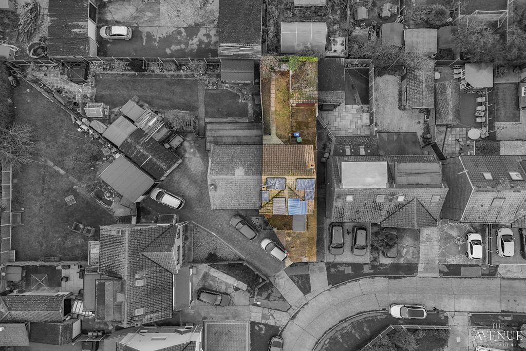 Property photo 1 of 13 4785443