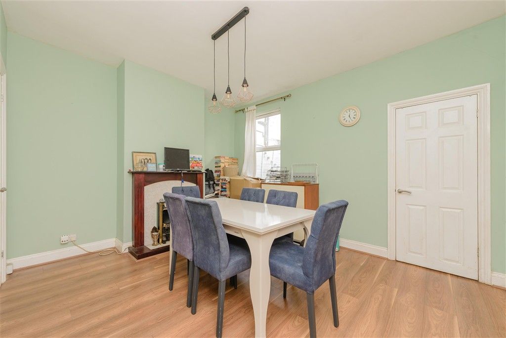 Property photo 3 of 7 Dining Room