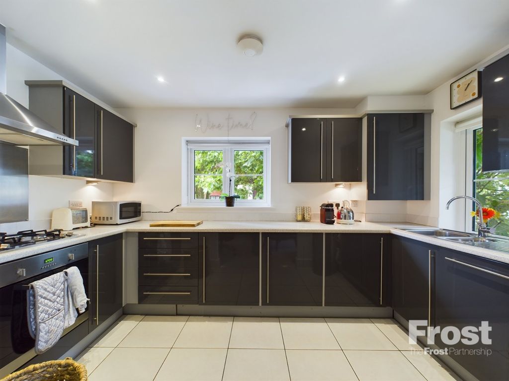 Property photo 2 of 10 Picture No. 08