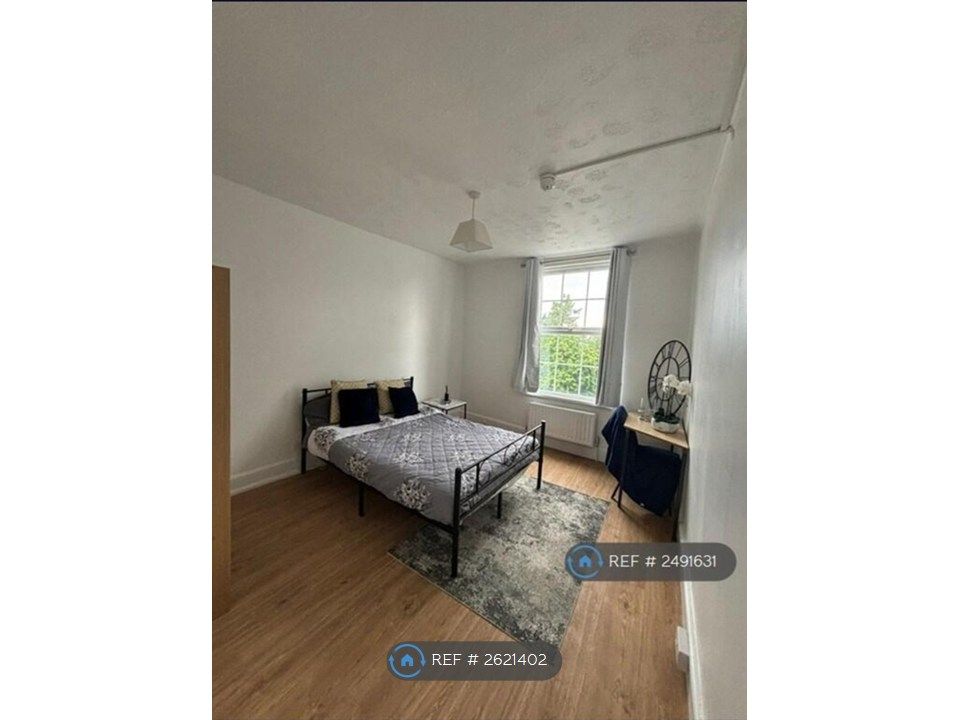Property photo 1 of 4