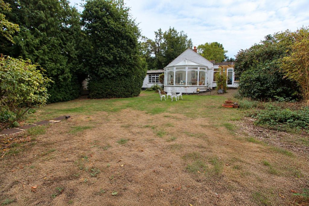 Property photo 2 of 20 Rear Garden
