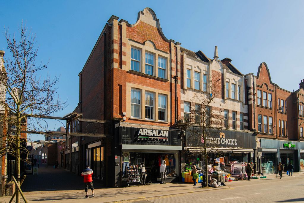 Property photo 1 of 6