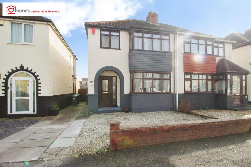 Property photo 1 of 18 Photo 16
