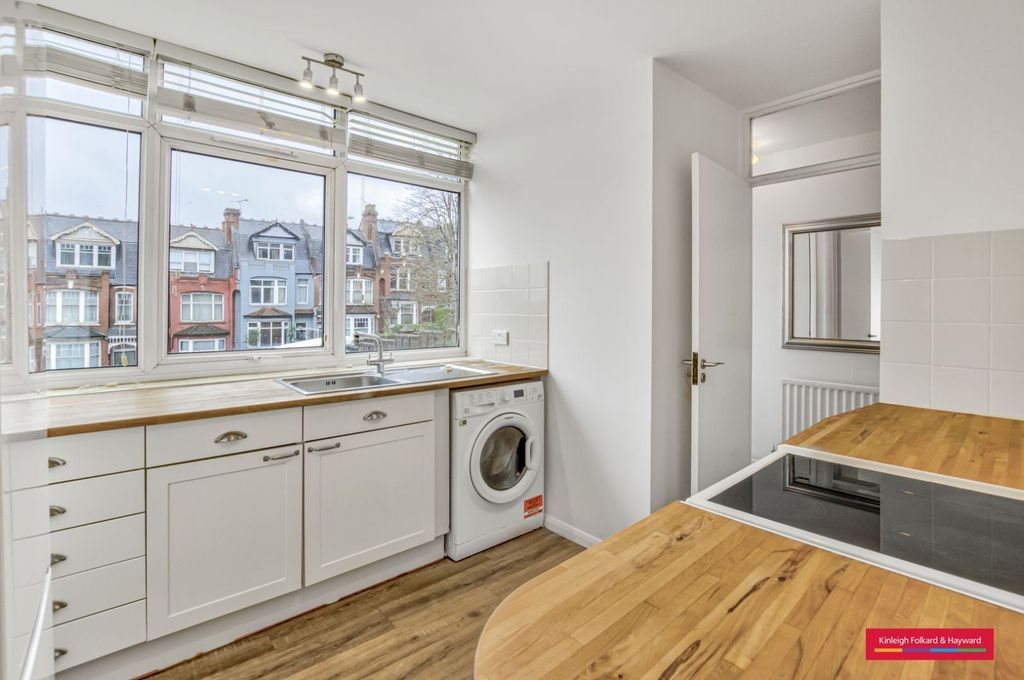 Property photo 2 of 10 Picture No. 25