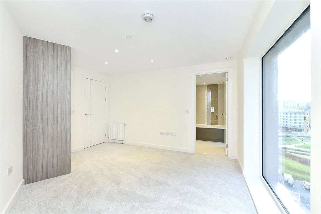 Property photo 3 of 6