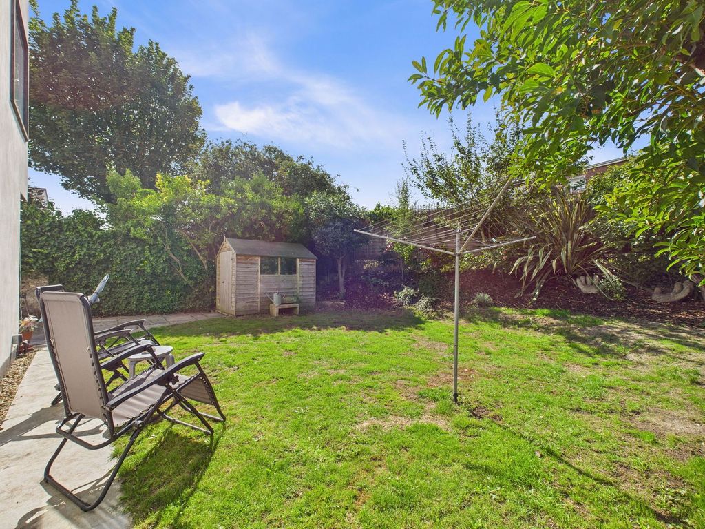 Property photo 3 of 40