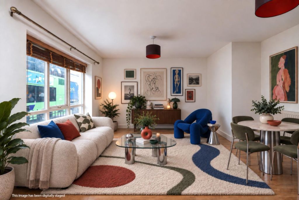 Property photo 1 of 21 Livingroom__.Jpg