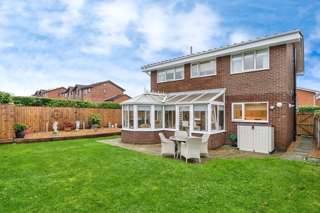 Property photo 3 of 19 Photo