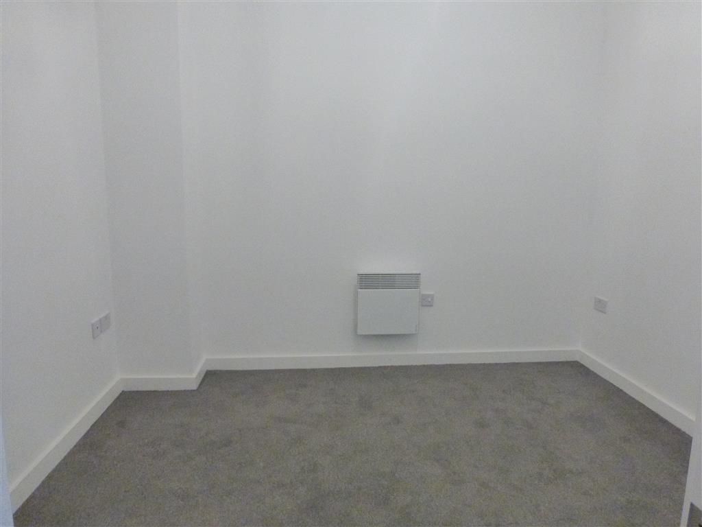 Property photo 3 of 5 Bedroom 1