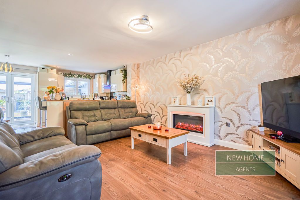 Property photo 2 of 31 Photo 28