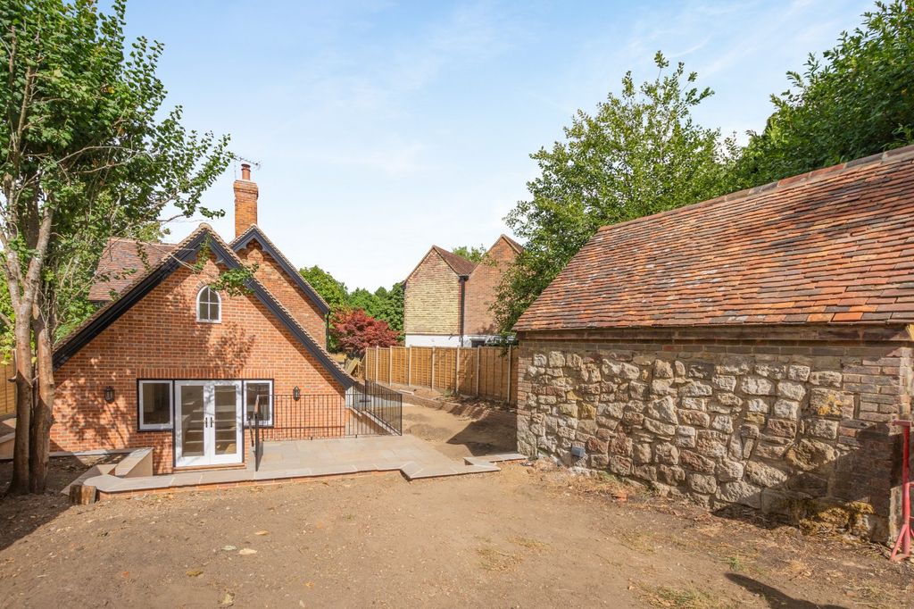Property photo 3 of 21 Picture No. 22
