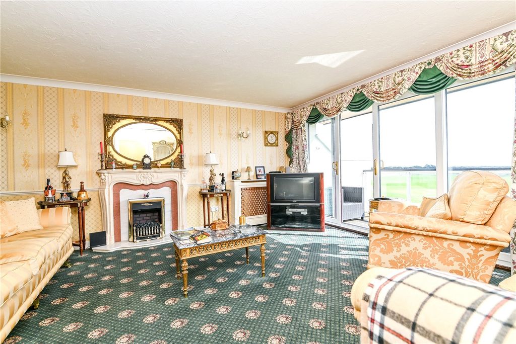 Property photo 3 of 25 Picture No. 25