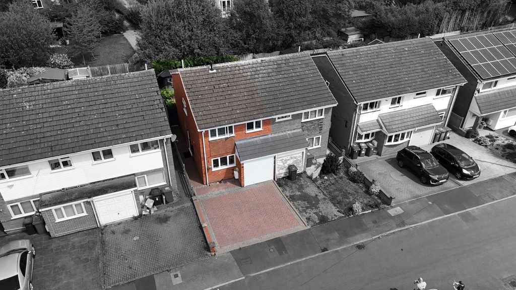 Property photo 1 of 27