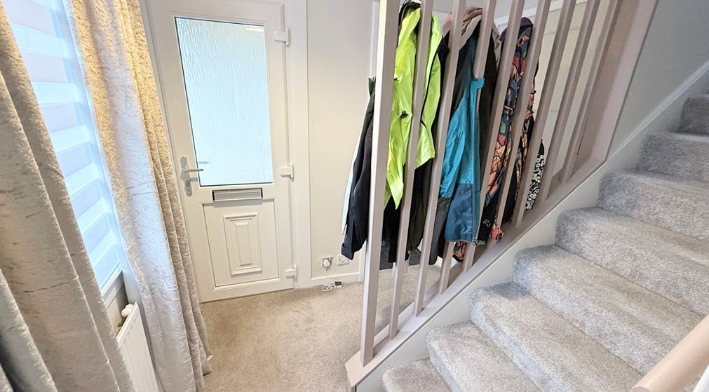 Property photo 3 of 27